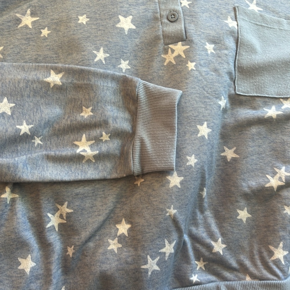 SPLENDID Stars Pajama Top Sweatshirt - Picture 8 of 9
